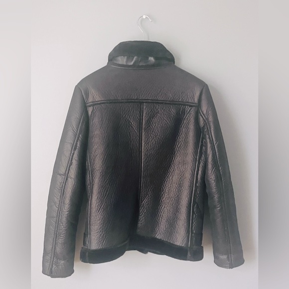 Women’s faux leather/fur jacket in sz L - Picture 2 of 5